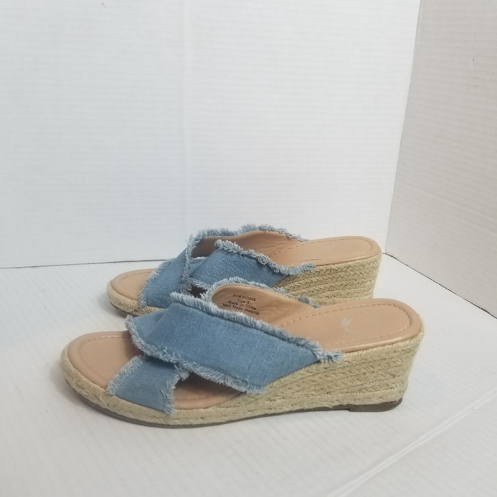 JOURNEE WOMEN'S BLUE DENIM WEDGE SANDALS SIZE 8